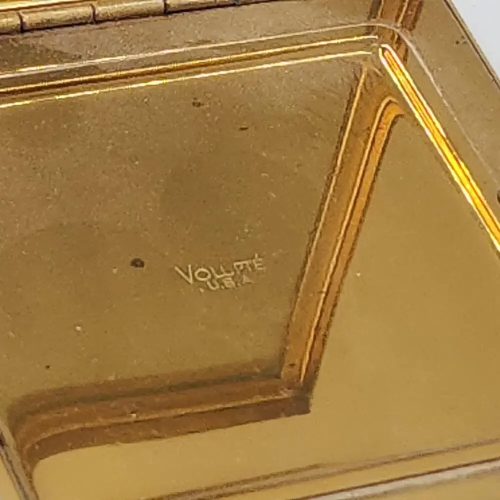Vintage Volupte Leakproof Compact Needlepoint Look Floral Mirror Gold Tone USA